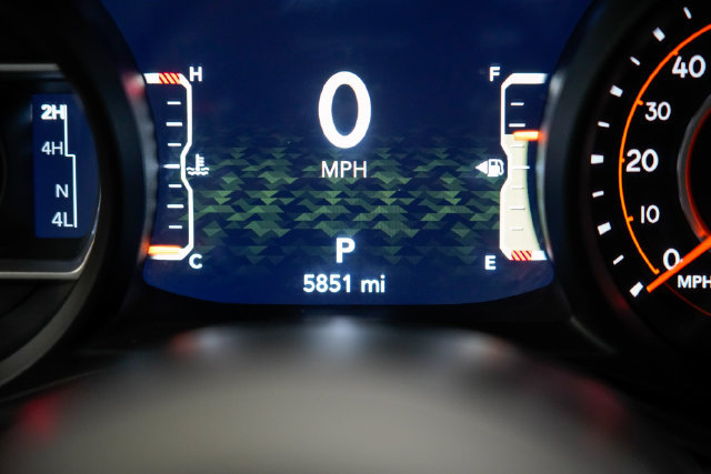 Used 2025 Jeep Gladiator Sport AWD/4WD image 19