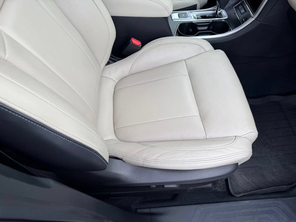 Used 2021 Subaru Ascent Limited w/ Technology Package AWD/4WD image 18