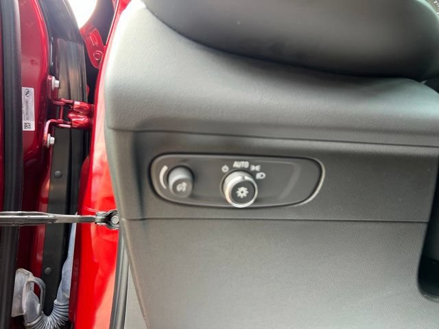 Used 2023 Buick Envision Essence AWD/4WD image 27