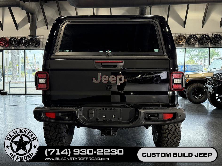 Used 2022 Jeep Gladiator Rubicon w/ LED Lighting Group AWD/4WD image 18