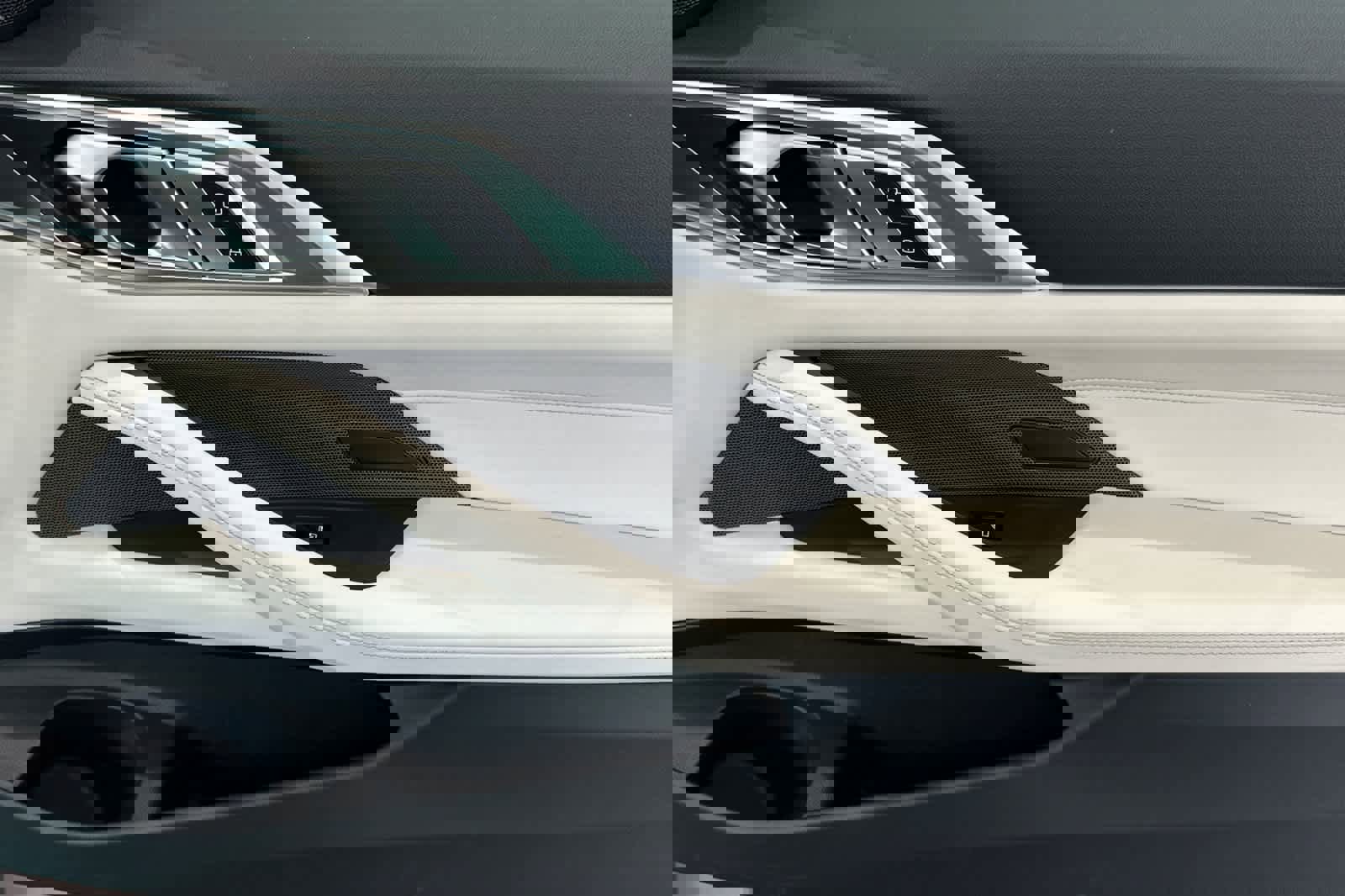 Used 2025 BMW M4 xDrive Competition image 15