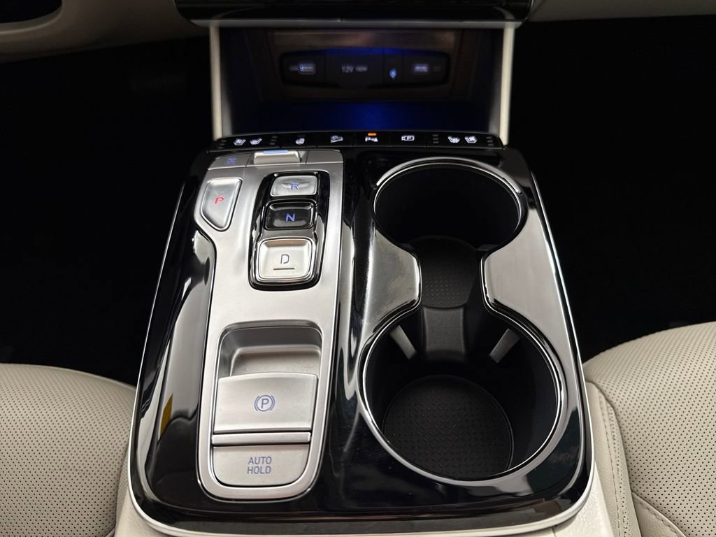 Used 2023 Hyundai Tucson Limited w/ Cargo Package image 22