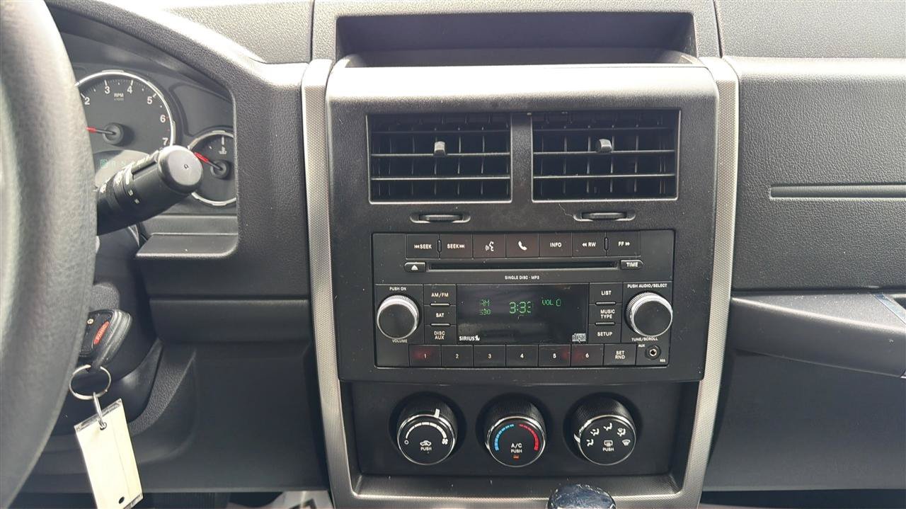Used 2010 Jeep Liberty Sport w/ Popular Equipment Group AWD/4WD image 21