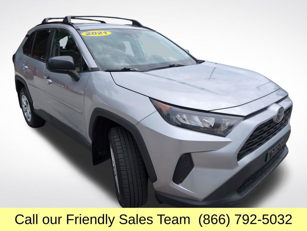 Certified 2021 Toyota RAV4 LE w/ Carpet Mat Package (TMS) AWD/4WD image 9