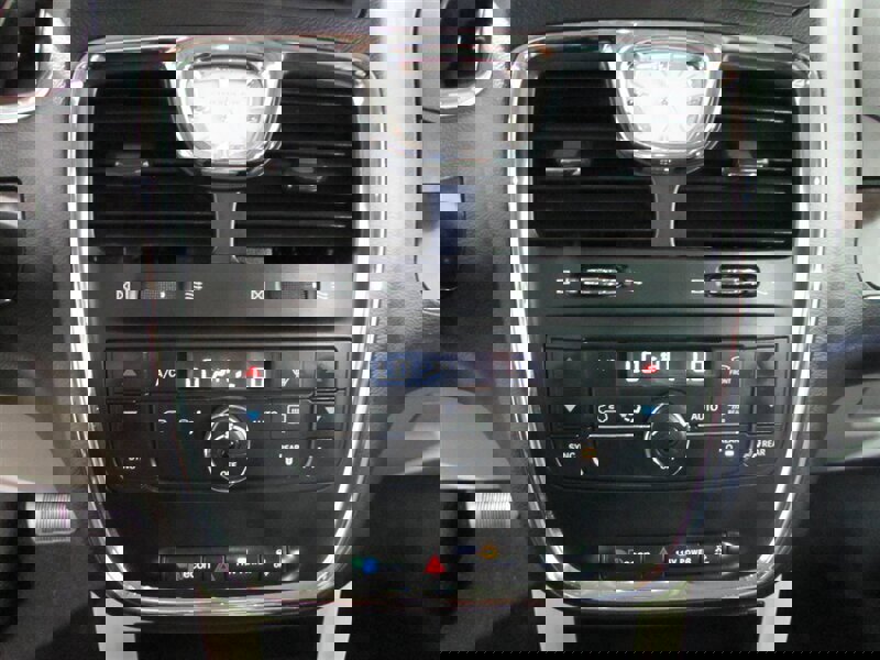 Used 2014 Chrysler Town & Country Touring image 54