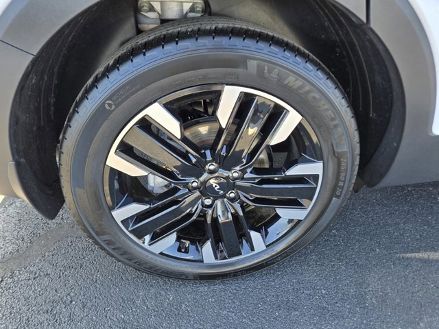 Used 2024 Kia Telluride SX Prestige w/ Towing Package image 45