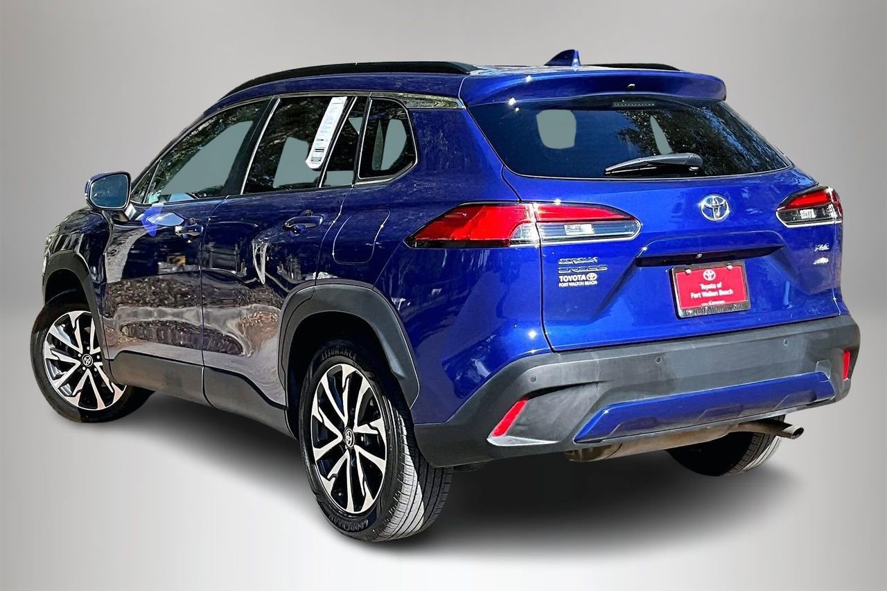 Used 2024 Toyota Corolla Cross XLE image 4