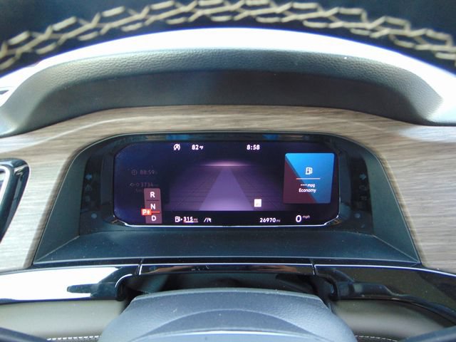 Used 2025 Volkswagen Atlas SEL AWD/4WD image 16