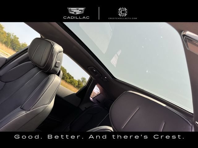 Used 2025 Cadillac Optiq Luxury 2 AWD/4WD image 24