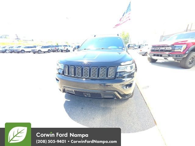 Used 2021 Jeep Grand Cherokee Laredo X AWD/4WD image 4