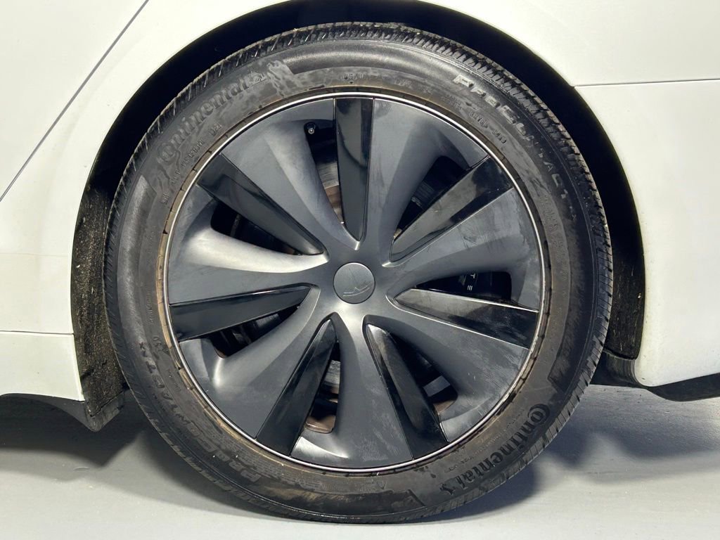 Used 2023 Tesla Model S Standard Range AWD/4WD image 39