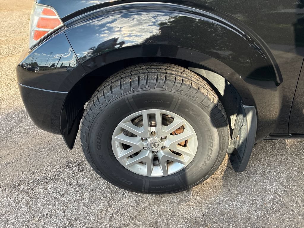 Used 2017 Nissan Frontier SV AWD/4WD image 9