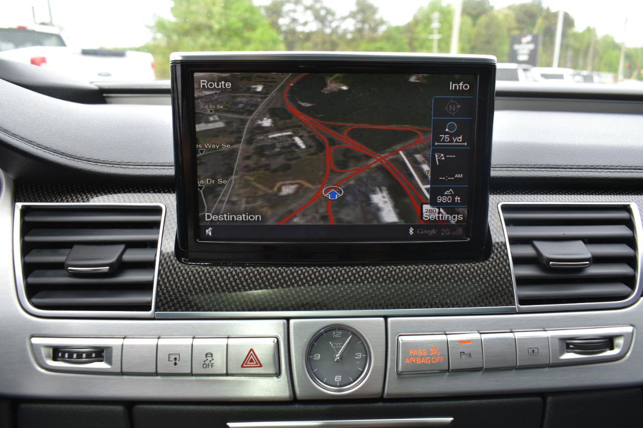 Used 2015 Audi S8 image 20