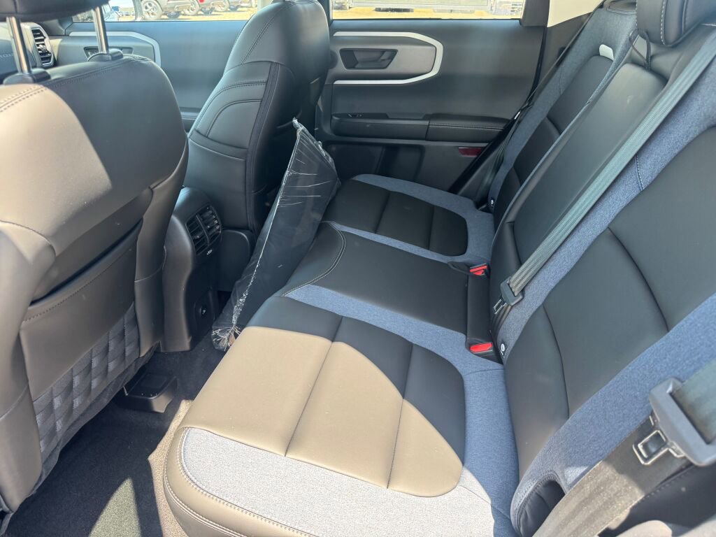 New 2025 Ford Bronco Sport Outer Banks w/ Outer Banks Tech Package+ image 11