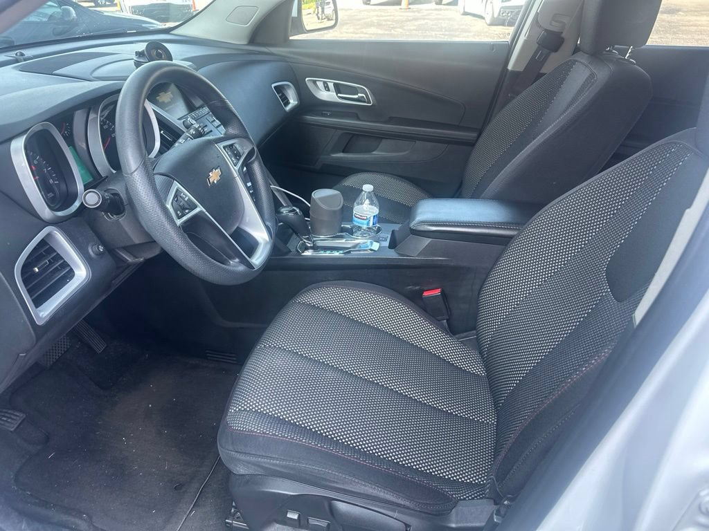 Used 2017 Chevrolet Equinox LT FWD image 5