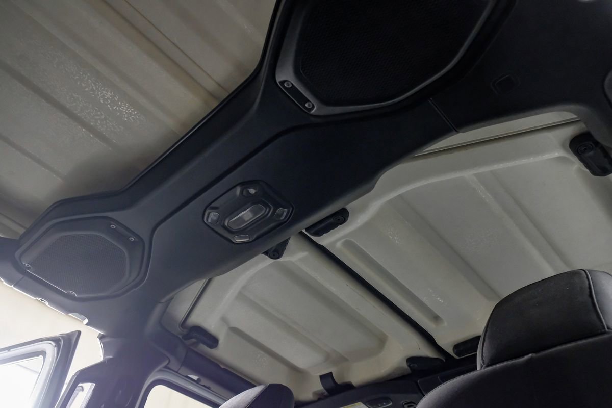 Used 2018 Jeep Wrangler Unlimited Sahara AWD/4WD image 22