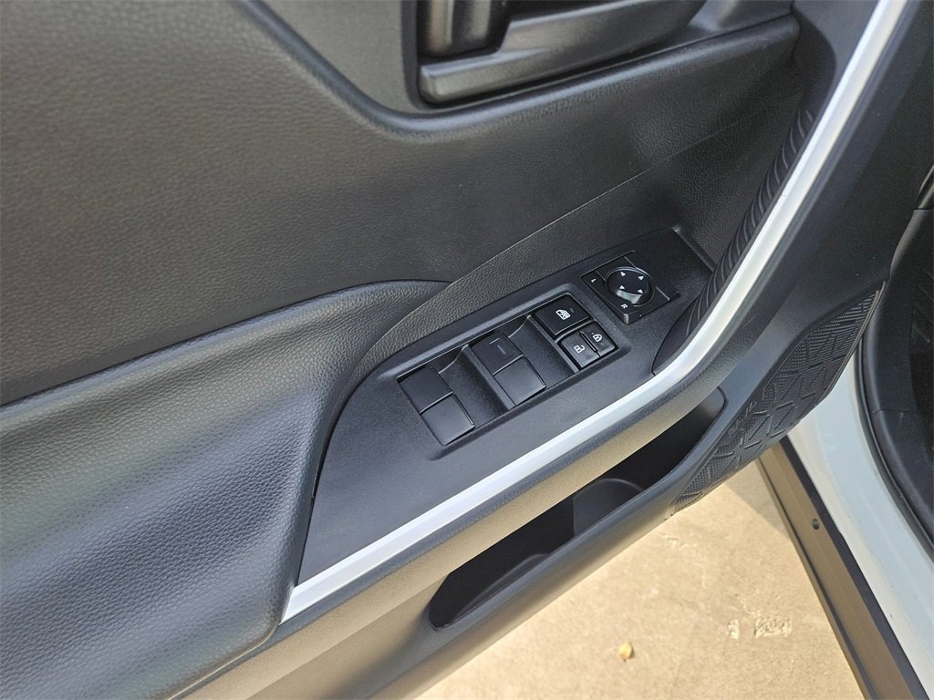 Used 2024 Toyota RAV4 LE image 14