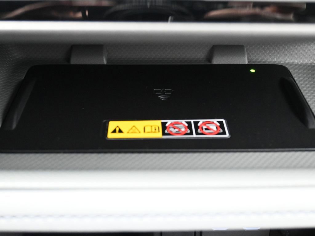 Used 2025 Toyota Highlander Limited image 26