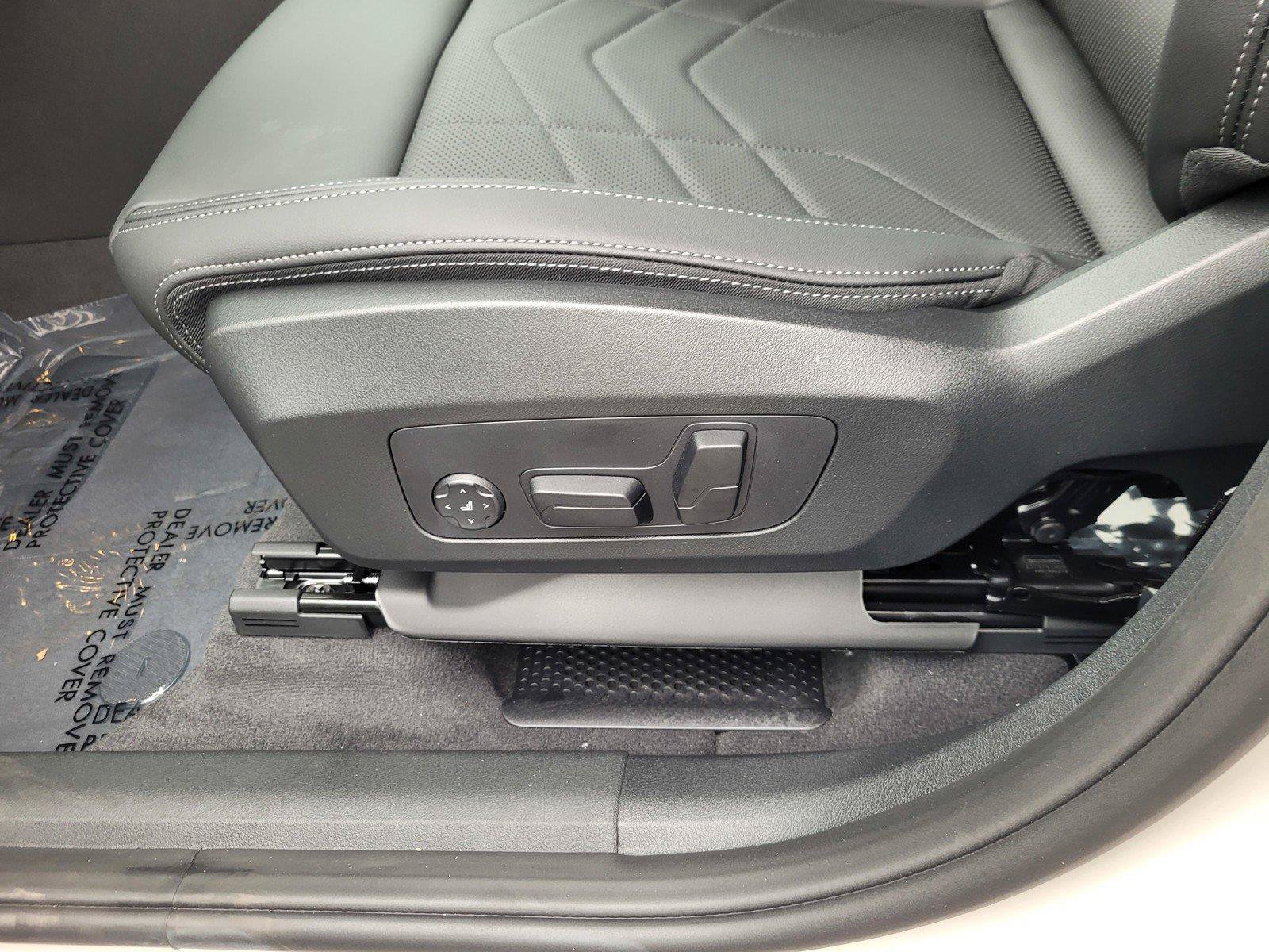 New 2027 BMW X1 xDrive28i w/ Convenience Package AWD/4WD image 16