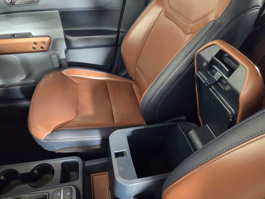 Used 2022 Ford Maverick Lariat w/ Lariat Luxury Package image 22