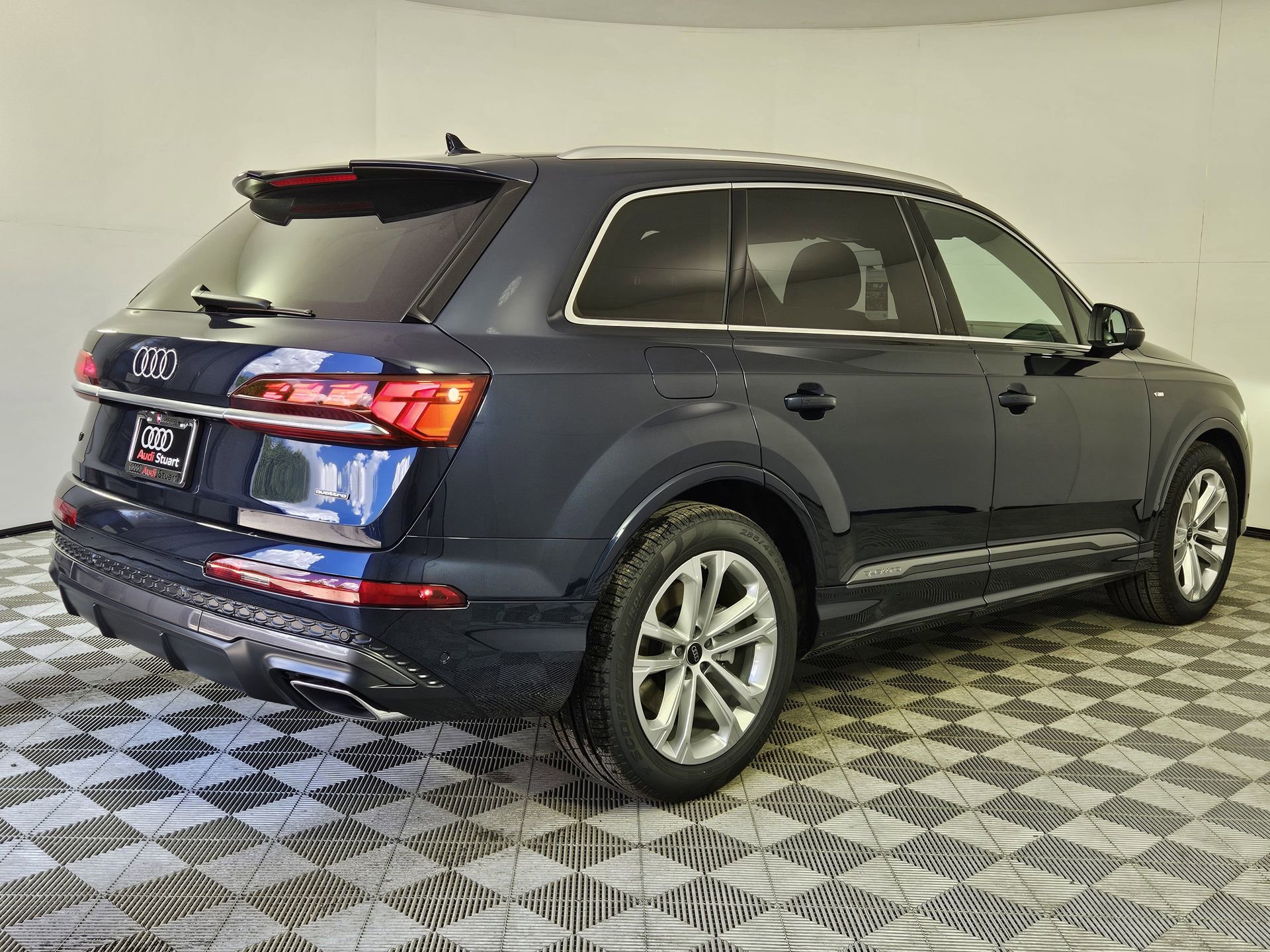 New 2026 Audi Q7 3.0T Prestige AWD/4WD image 7