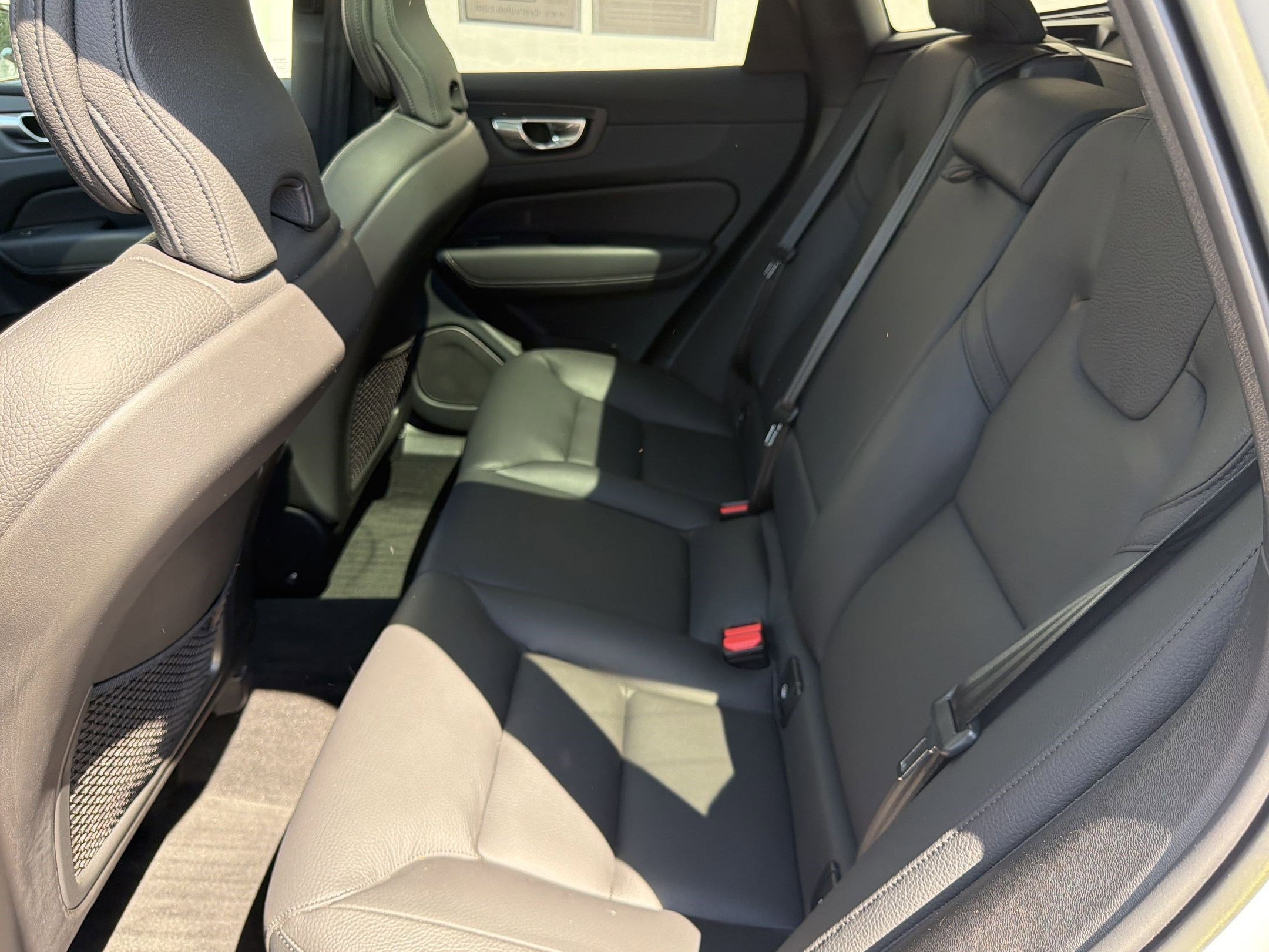 Used 2023 Volvo XC60 B5 Plus w/ Climate Package image 14