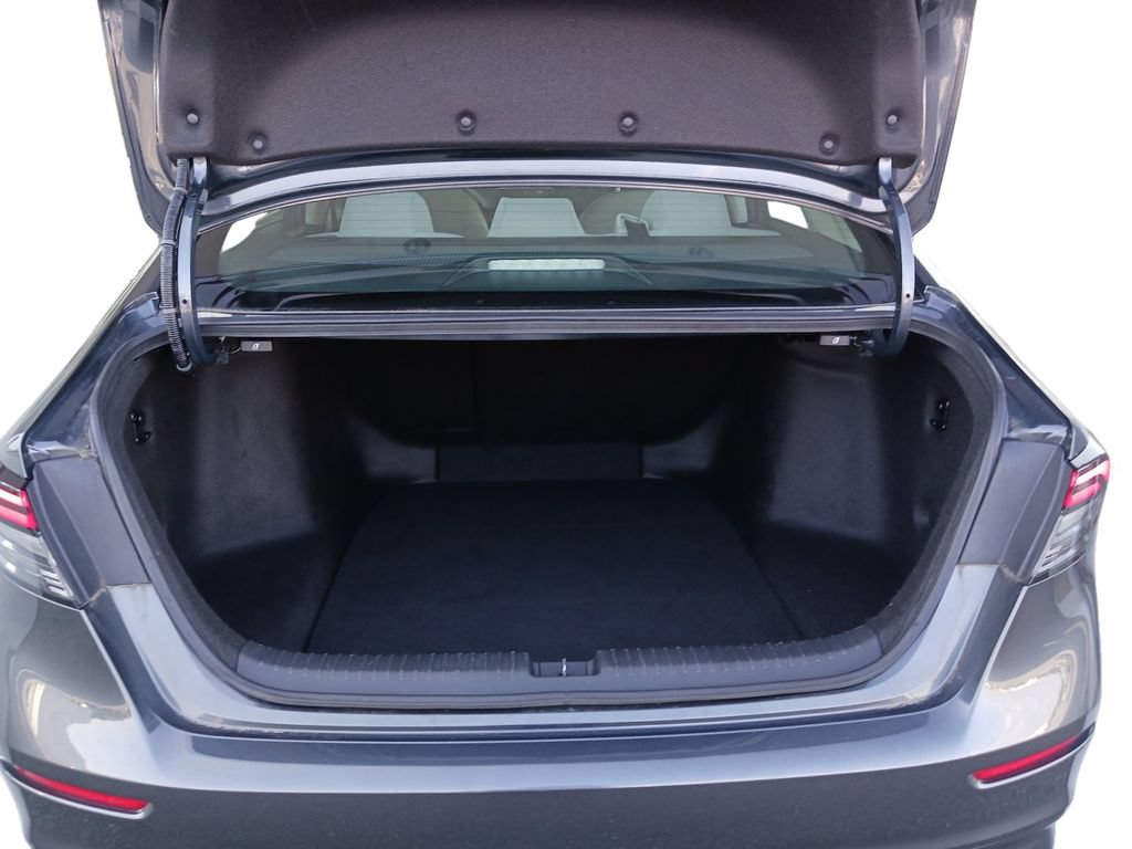 Used 2023 Honda Accord EX image 13