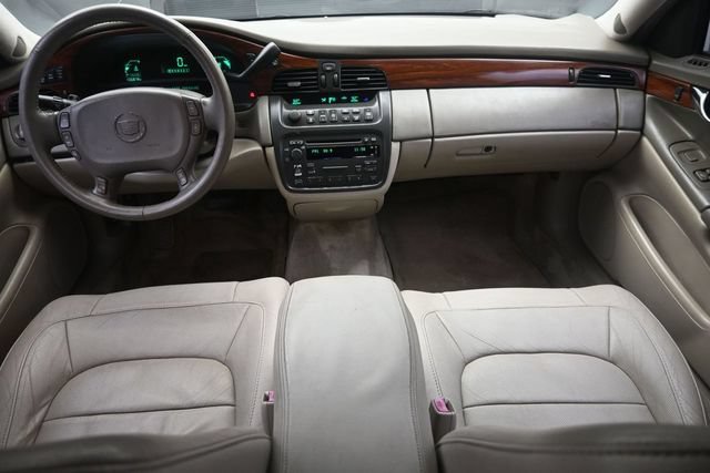 Used 2004 Cadillac De Ville w/ Equipment Group FWD image 20