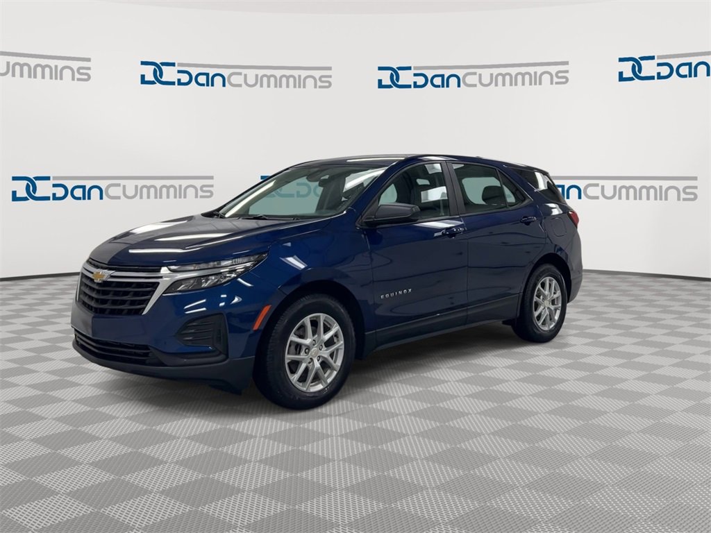 Used 2022 Chevrolet Equinox LS image 4