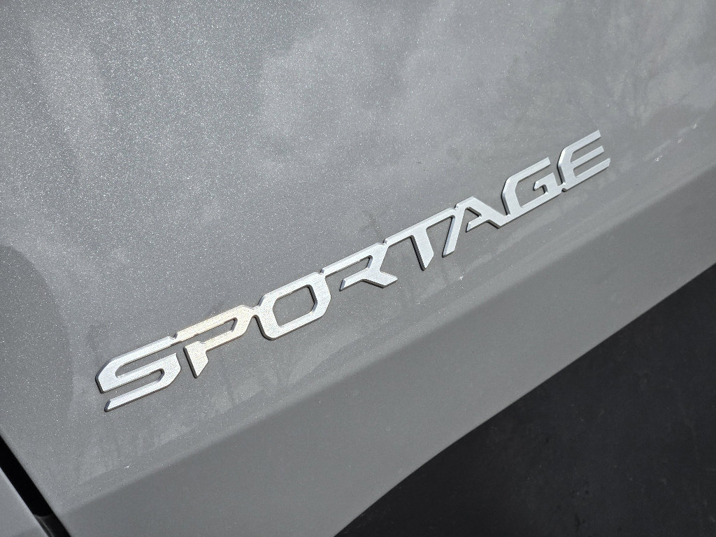 New 2026 Kia Sportage EX image 7