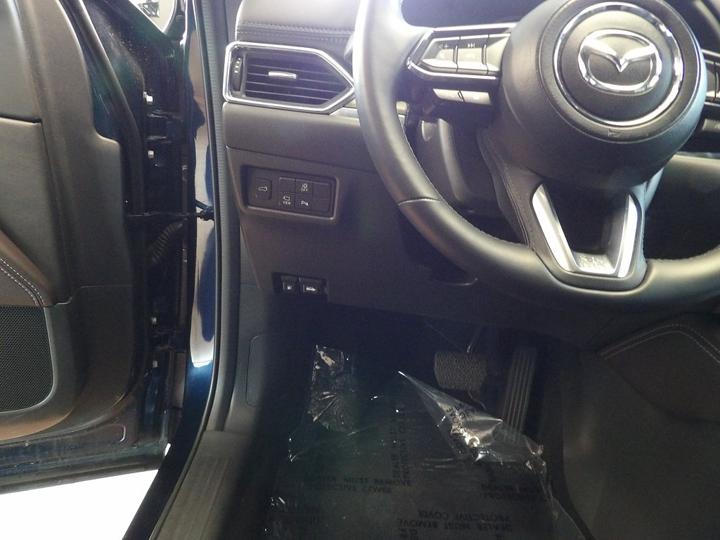 Certified 2025 MAZDA CX-5 Signature AWD/4WD image 18