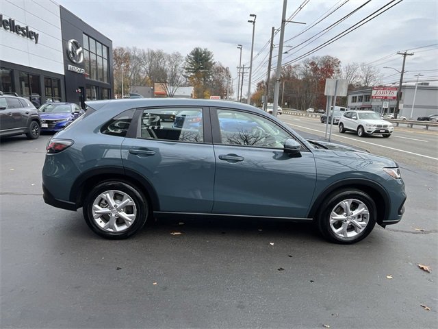 Used 2023 Honda HR-V LX image 9