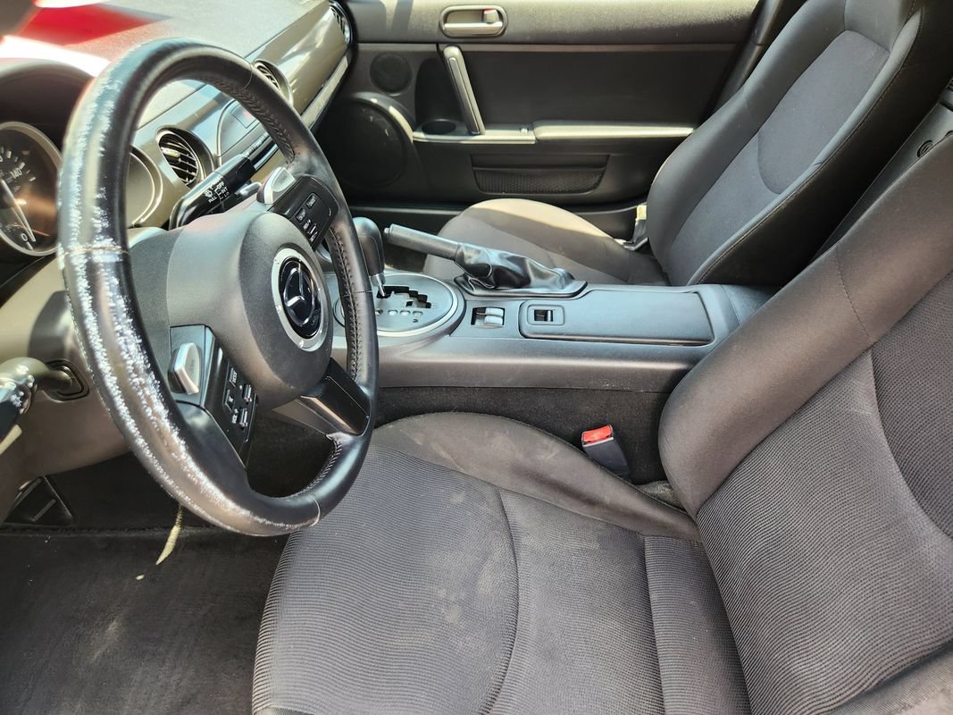 Used 2015 MAZDA MX-5 Miata Sport RWD image 16