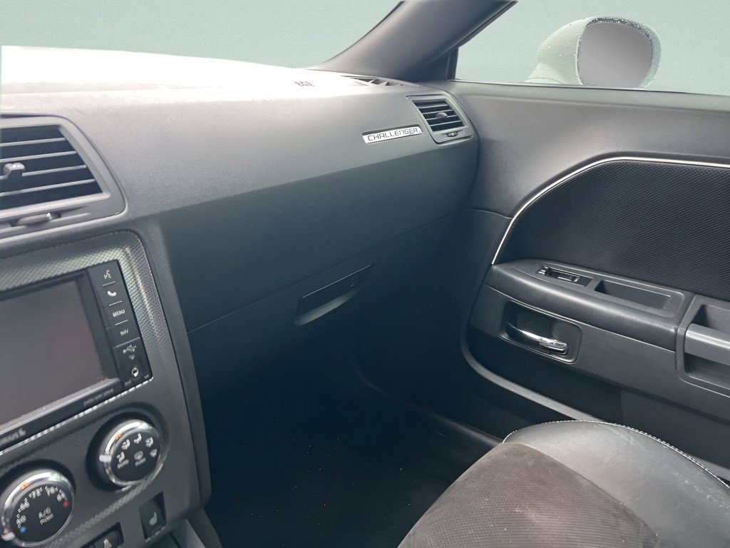 Used 2014 Dodge Challenger R/T RWD image 24