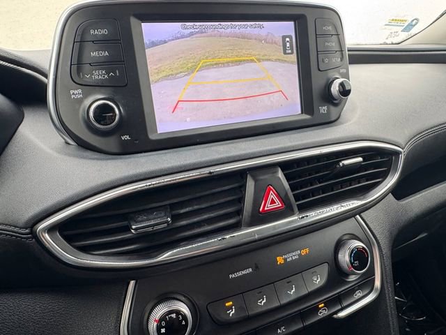 Used 2019 Hyundai Santa Fe SE image 9