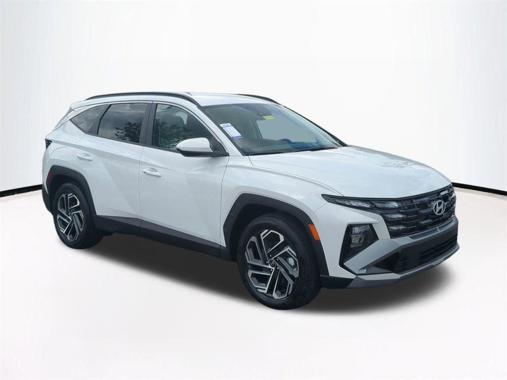 New 2026 Hyundai Tucson SEL Plus w/ Tow & Go Package FWD image 2