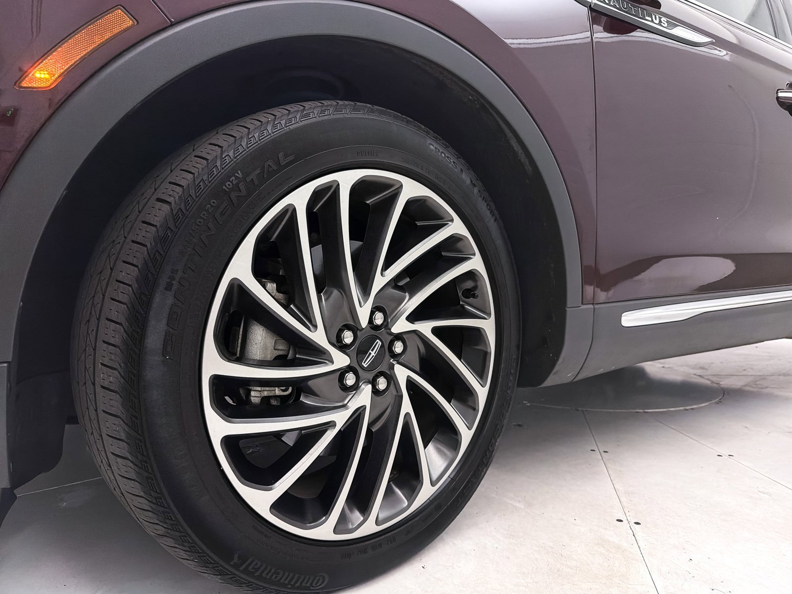 Used 2019 Lincoln Nautilus Reserve image 16