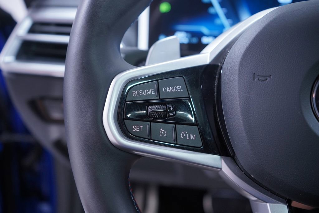 Used 2026 BMW M440i Coupe w/ Parking Assistance Package image 19