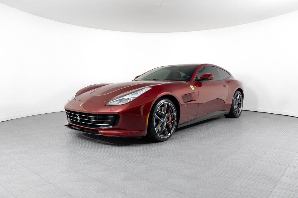 Certified 2019 Ferrari GTC4Lusso T RWD image 9
