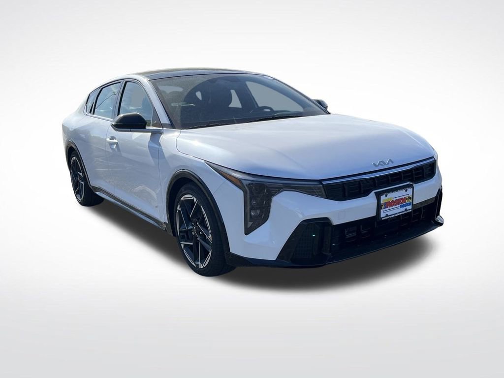 New 2025 Kia K4 GT-Line image 7