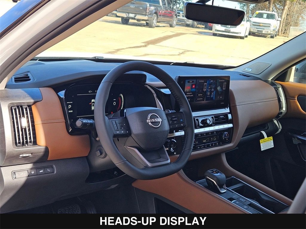 New 2026 Nissan Pathfinder Platinum image 13