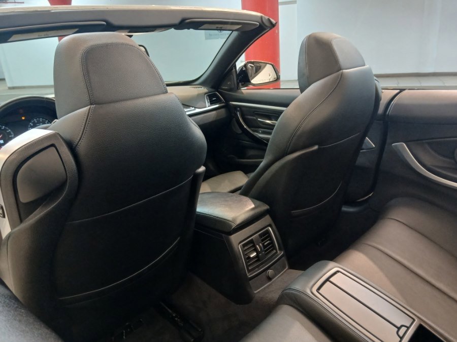 Used 2020 BMW 440i xDrive Convertible w/ M Sport Package image 11