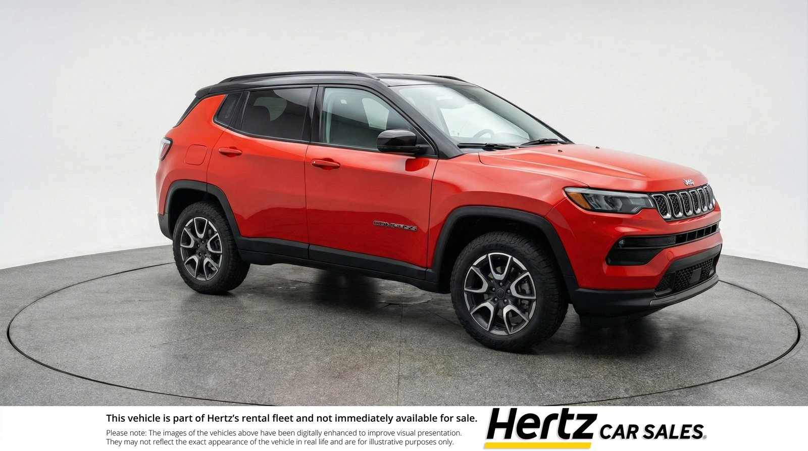 Used 2025 Jeep Compass Trailhawk image 1