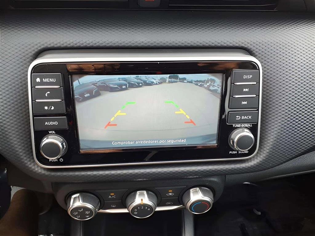 Used 2024 Nissan Kicks S image 15