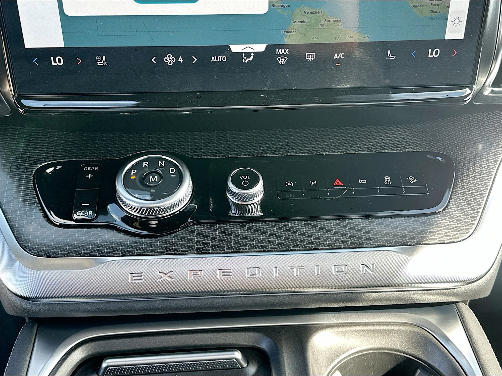 New 2026 Ford Expedition Platinum w/ Stealth Appearance Package image 12