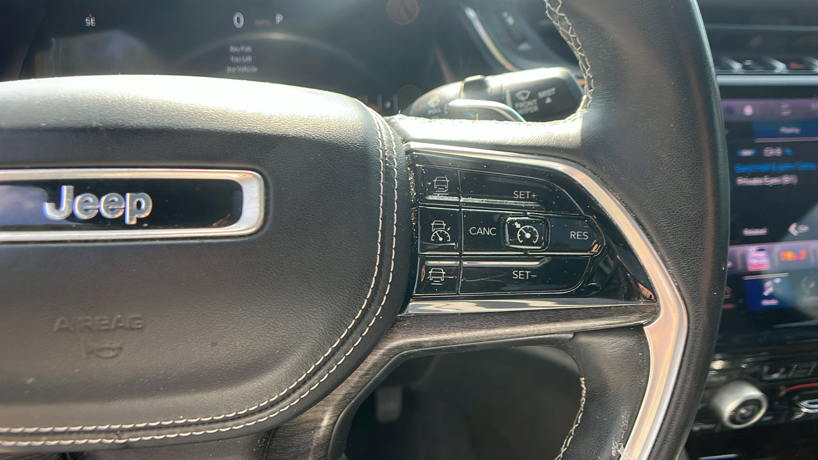 Used 2021 Jeep Grand Cherokee L Overland image 32