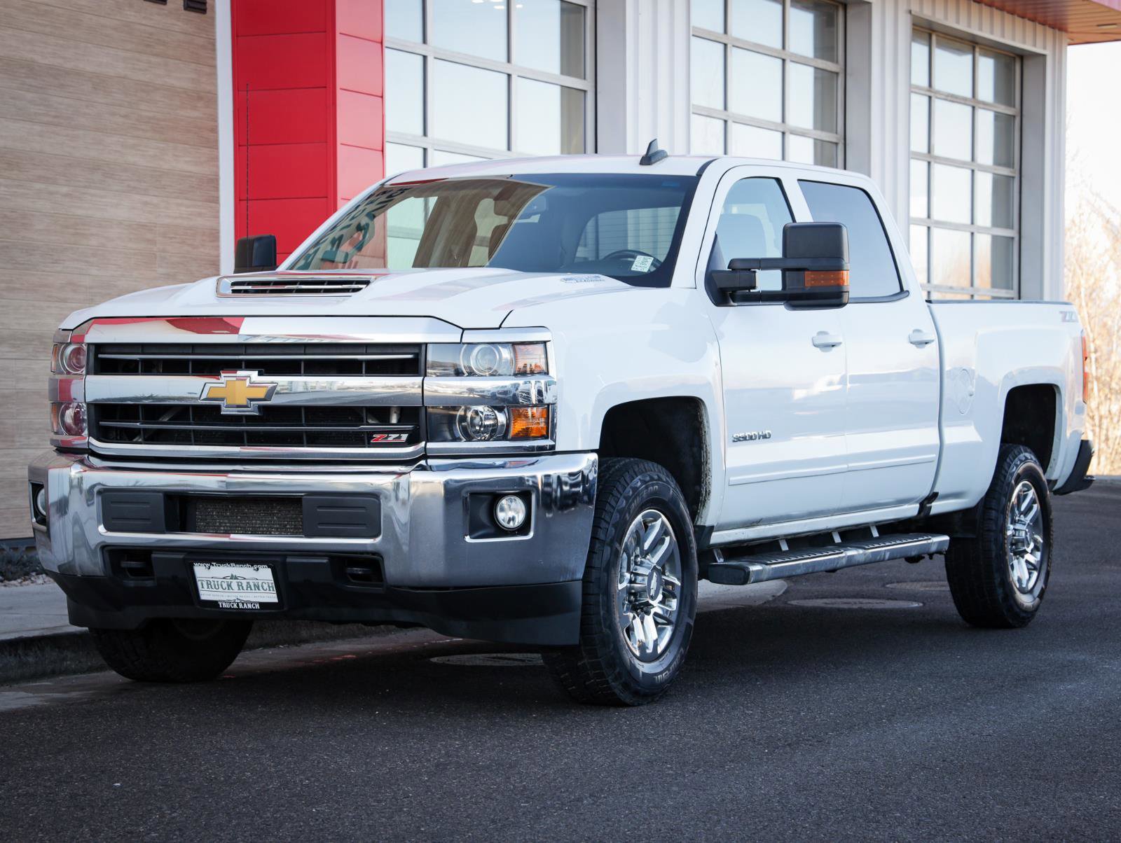 Used 2019 Chevrolet Silverado 3500 LT w/ LT Convenience Package image 8