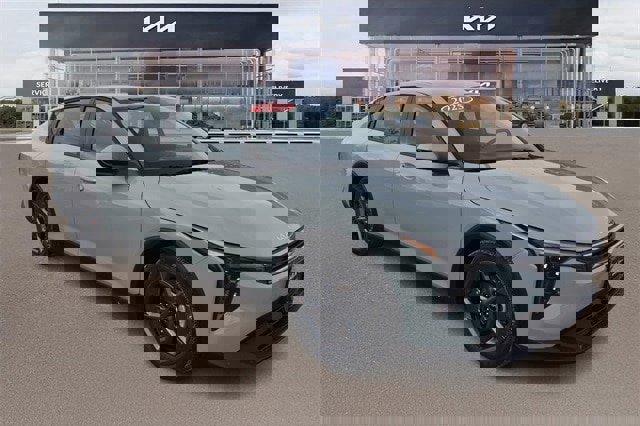 New 2025 Kia K4 LXS image 10