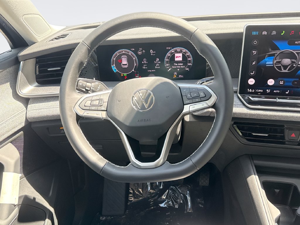 New 2026 Volkswagen Tiguan S FWD image 11