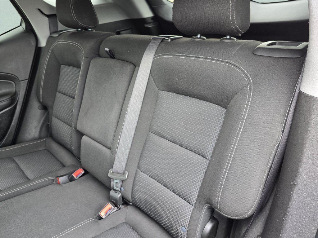 Used 2024 GMC Terrain SLE w/ Elevation Edition AWD/4WD image 26